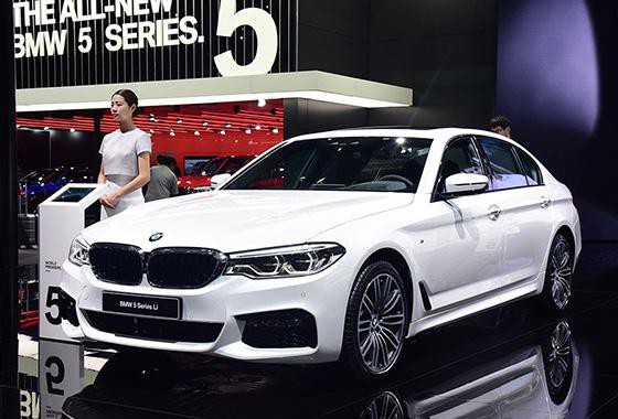 奔驰要小心了！ 这款车将改变豪华中型车格局