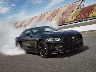 30万的平民轿跑，为何遭来众人嫌弃？