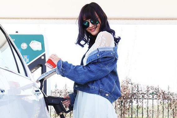 美女高速亲测 |新帝豪EV除300km续航，还有看点吗？