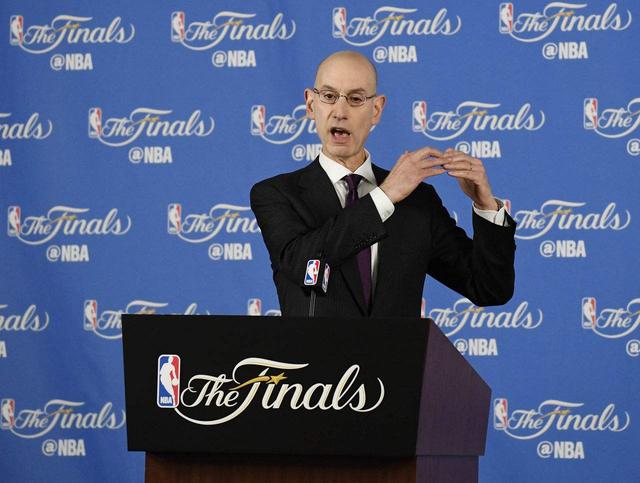 黑哨、阴谋论!当你的内心被蒙蔽,看总决赛有啥意思