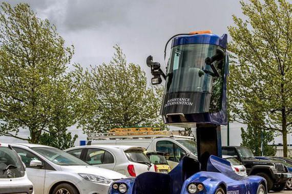 超帅电动车，驾驶舱可升3米，抢车位神器