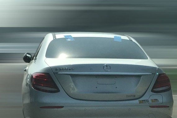 定名E 300 eL 国产E级插电版最新谍照