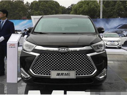 这款MPV颜值和空间堪比加价30万的丰田埃尔法