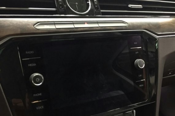 多媒体区域调整 一汽-大众新款迈腾谍照