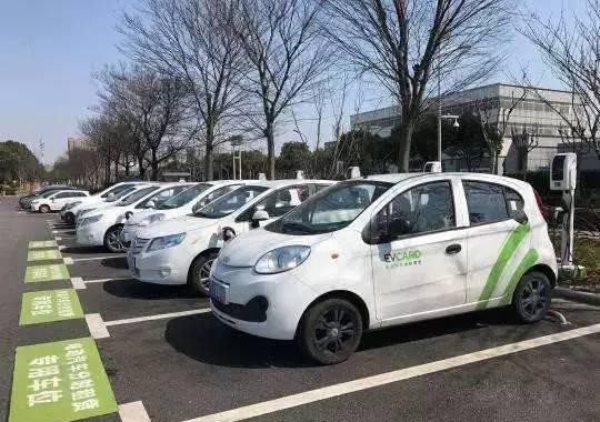 开着开着轮胎掉了，共享单车安全谁来保障？