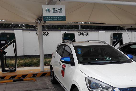 奔向青海湖！战士驾驶江淮iEV6S测试了高速极限续航