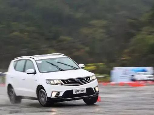 合资品牌终认怂，自主最美SUV的博越都不行