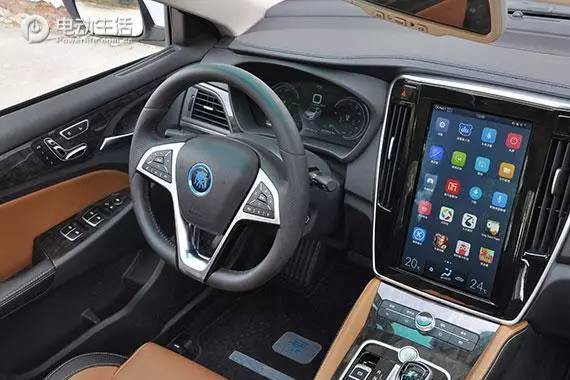 比亚迪秦后视镜下翻功能 居然在这里设置