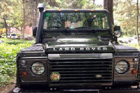 东北大哥开路虎卫士会女网友：跟坐拖拉机似的