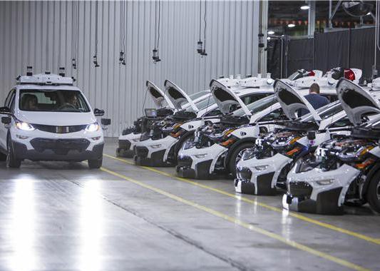 发力自动驾驶 通用测试版Bolt电动车下线