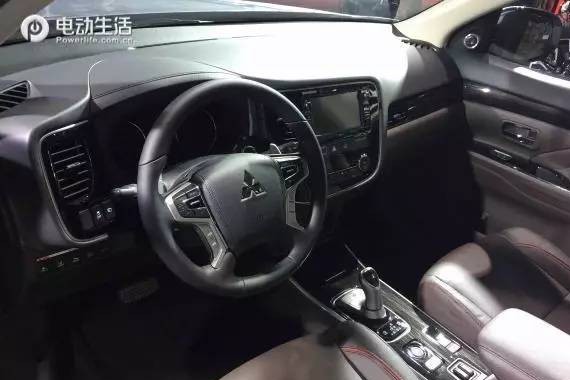 续航880km的城堡 三菱欧蓝德插电混我看行