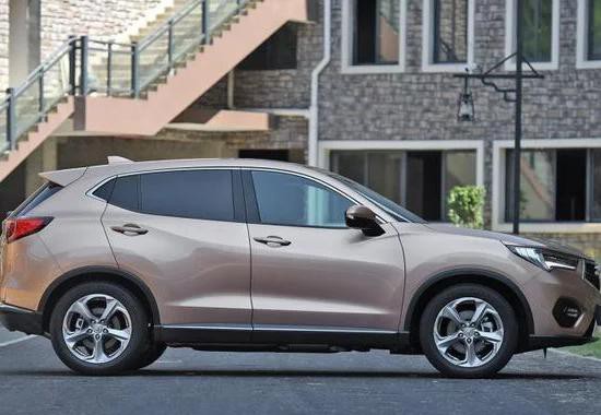 入门级豪华型紧凑SUV，自吸发动机媲美Q7油耗仅6.8