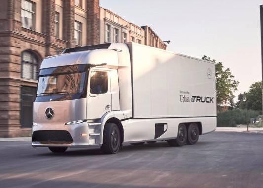 中外车企加速电动卡车战略，未来谁是市场大鲨鱼？