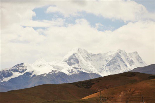 距离天最近的地方，有一个熟悉的崭新身影