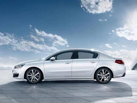 这车搭载宝马发动机,是B级车,最低卖14万却没人买？