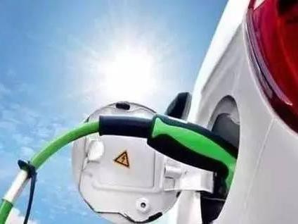 吴迎秋：新能源汽车资质放开了又如何?