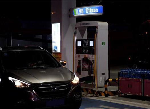 92、95号我们熟，101汽油是？10万元的车就别考虑了