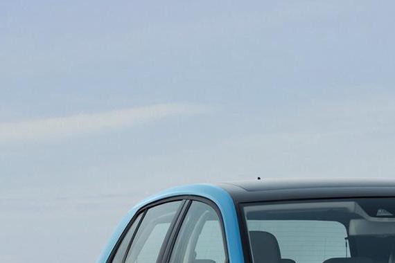 孝敬父母，给老妈买辆运动操控的车合适吗？