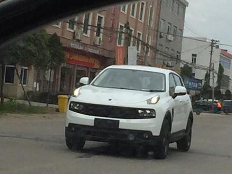 路遇量产版领克01，造型吸睛，都说不超15万就入手