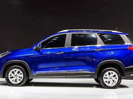 五菱又要搞事情！秋名山神车变身7座SUV，还是后驱