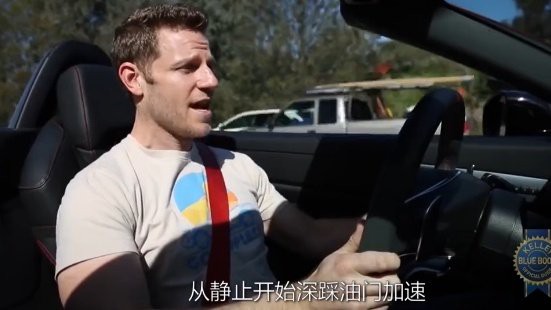 外媒测试奔驰全新SLC：有钱当然买TN的SLC43 AMG啦