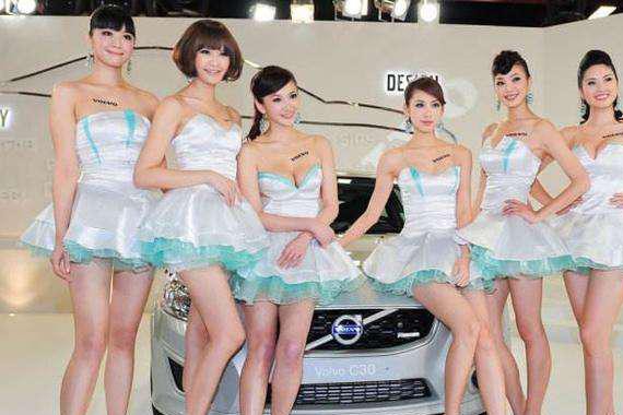 年轻人第一辆车到底该选轿车还是SUV?