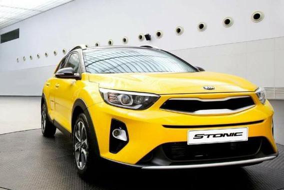 国内首次曝光！起亚全新小型SUV STONIC抢先看