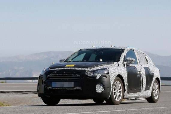 布局类似嘉年华 新福克斯内饰最新谍照