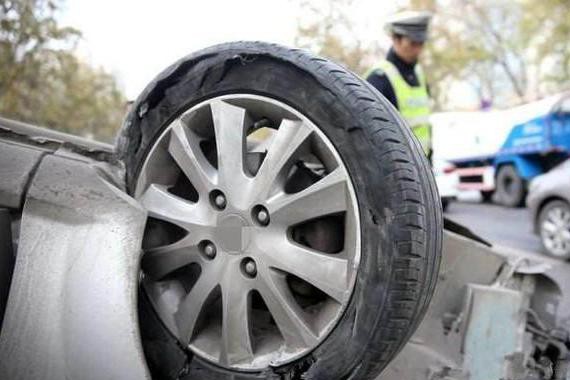 用胎压监测器关注爱车胎压，让安全行驶满分！