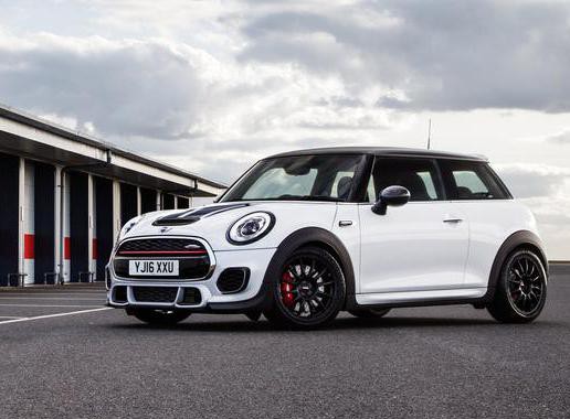 新车刚开一年就赔几万，为什么有些车贬值率这么高？