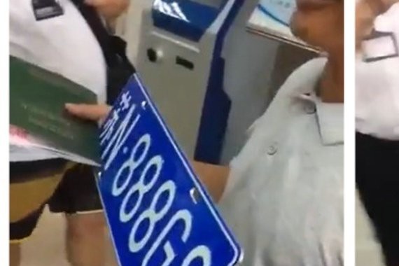 大叔4万多买辆面包车，到车管所选中了牛车牌，大伙纷纷拍照