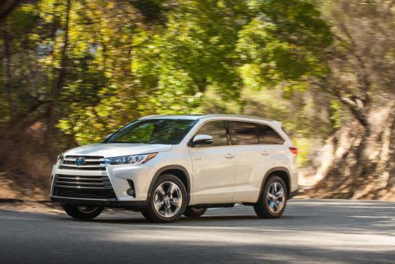 空间小不安全，7座SUV第三排给谁坐？