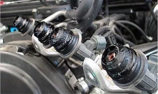 力下降油耗增加!竟然是汽车发动机积碳严重!