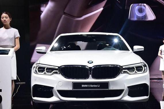 全新5系终于上市，更快更年轻的它哪款性价比最高呢