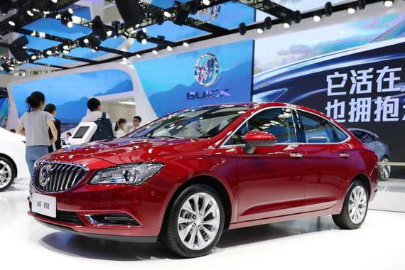 昂克赛拉和威朗之间选出一辆车，对比答案想都没敢想