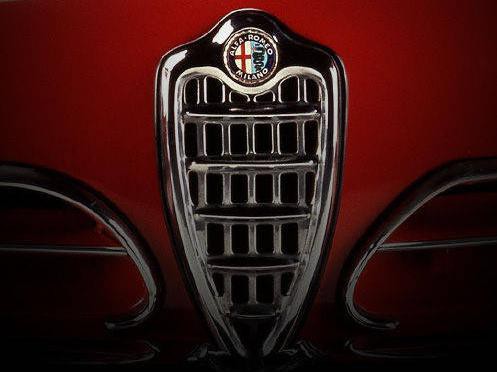 法拉利SUV,价格比X3低,配置超Q5,BBA能否与之匹敌