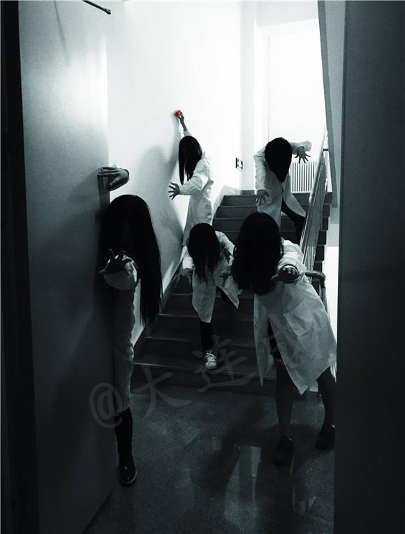最恐怖毕业照！大连大学女生解剖楼内拍惊悚照火了