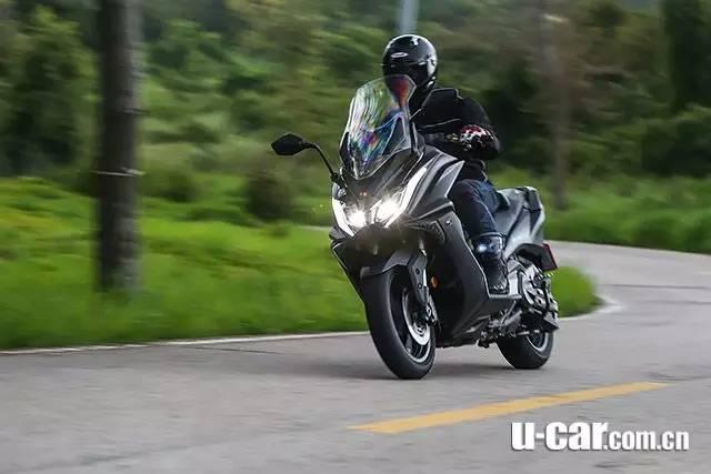 11.6万买台踏板摩托车,傻吗?抢先试驾光阳AK
