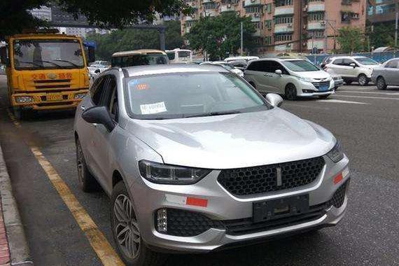 路遇魏派VV5新车，比H6更精致，13万起不用买途观了