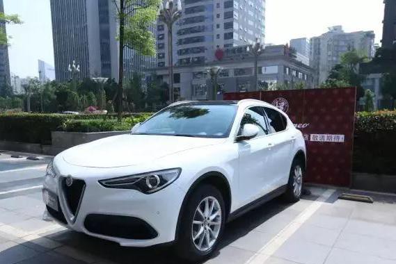 Stelvio：阿尔法 罗密欧的圈钱机器？
