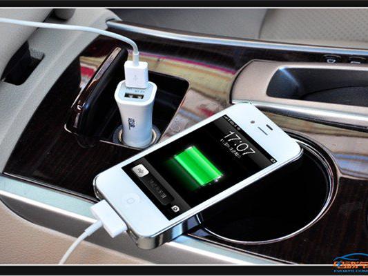 你以为随便一个汽车USB就敢插吗？你不想要手机了！