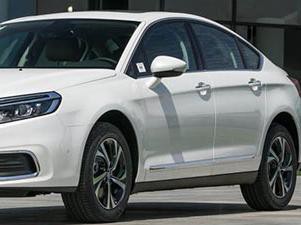 这车22万买1.8T顶配，尾灯4个8，动力干掉雅阁迈腾