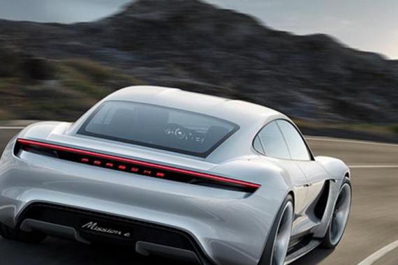 珍惜开保时捷炸街的日子吧！