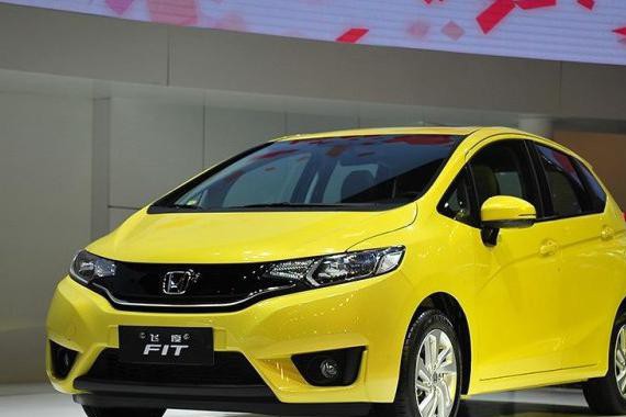 胖的人买它，高的人也买它，车长4米卖7万被称超跑