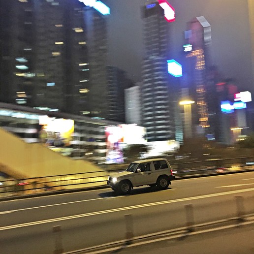 香港街拍，内附神车非常多，看你认识其中几辆？
