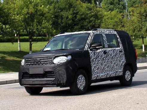 外观回归八十年代，长安欧尚新车，堪称移动的方盒子