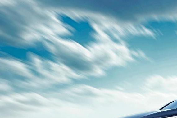 新一代宝马5系降了14万，还有人说它贵，别加价就好