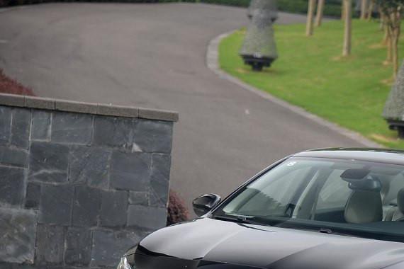 2730的轴距 各种配置齐全 同级别也没谁了