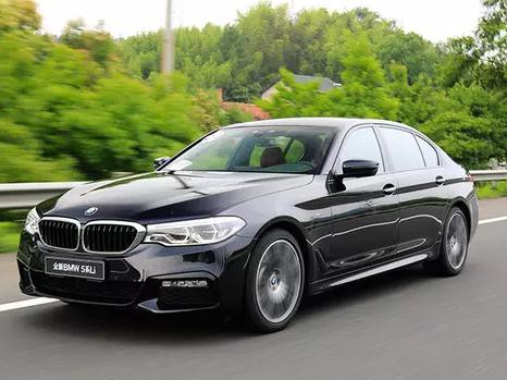 全面向7系看齐的宝马5系，能让你放弃奔驰和奥迪吗？