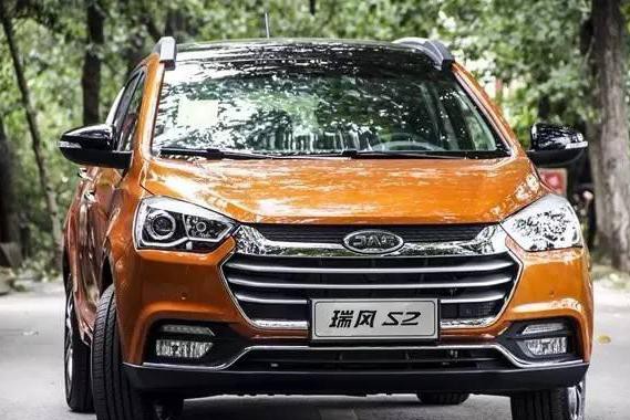 这款高性价比小型SUV就是90后的菜